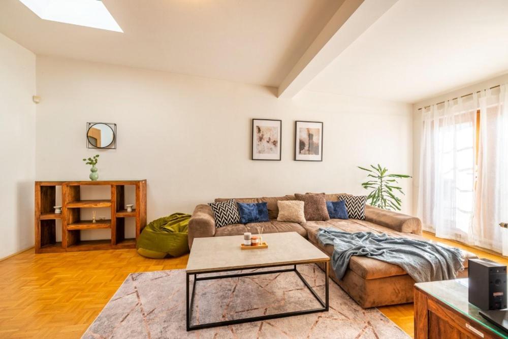 Apartament Templova - Old Town Large With Terrace