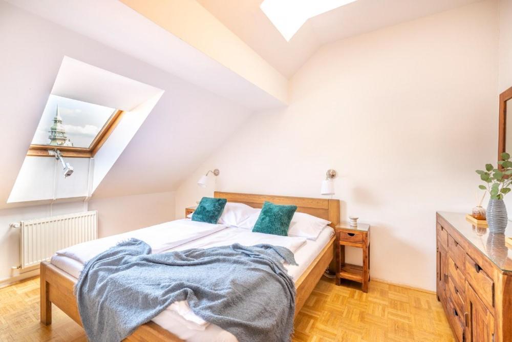 Apartament Templova - Old Town Large With Terrace
